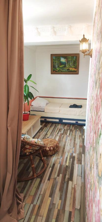 Inessa Center Budget Room Chişinău Esterno foto